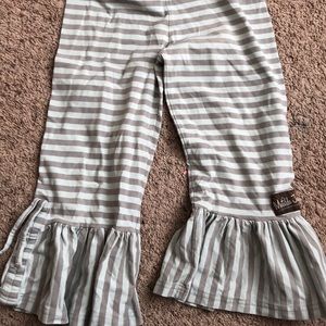 Matilda jane ruffle capris